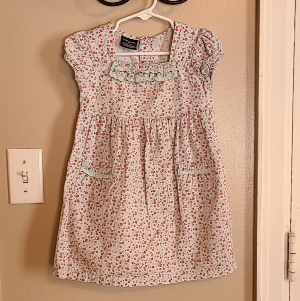 Faded Glory - 3T - Floral Dress with Ruffles & Pockets